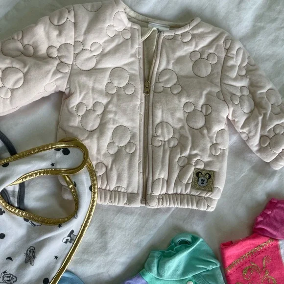 Disney baby bundle - Picture 3 of 7